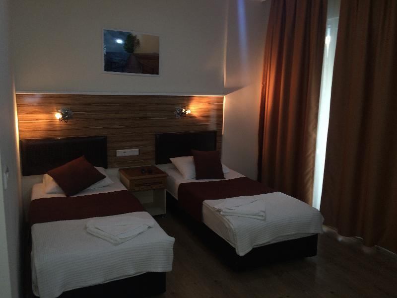 אלאניה Boreas Suit Hotel מראה חיצוני תמונה
