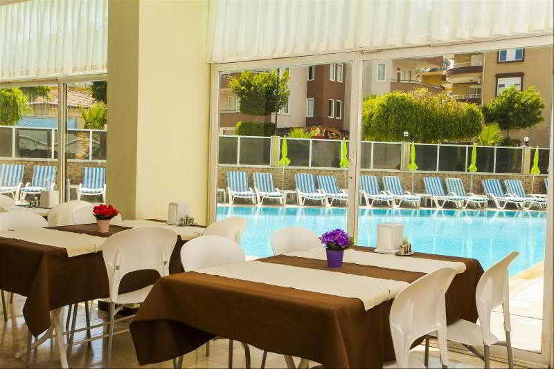 אלאניה Boreas Suit Hotel מראה חיצוני תמונה